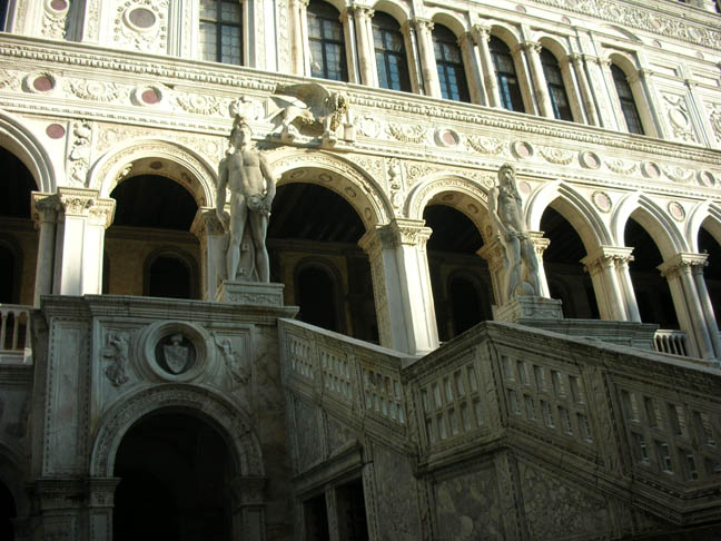 56_Doge palace courtyard
