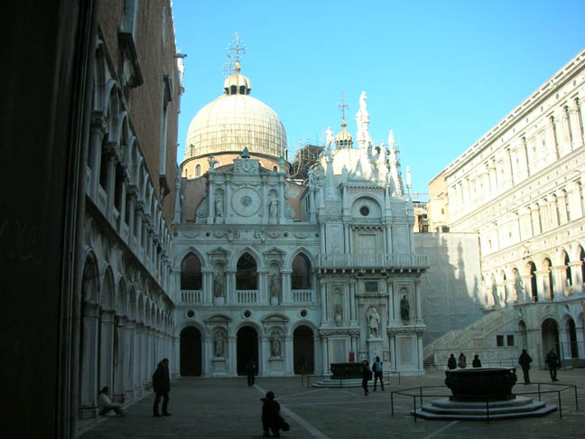 61_Doge palace courtyard